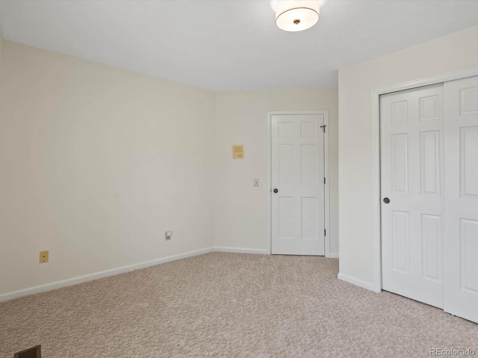 6221 Songbird Circle