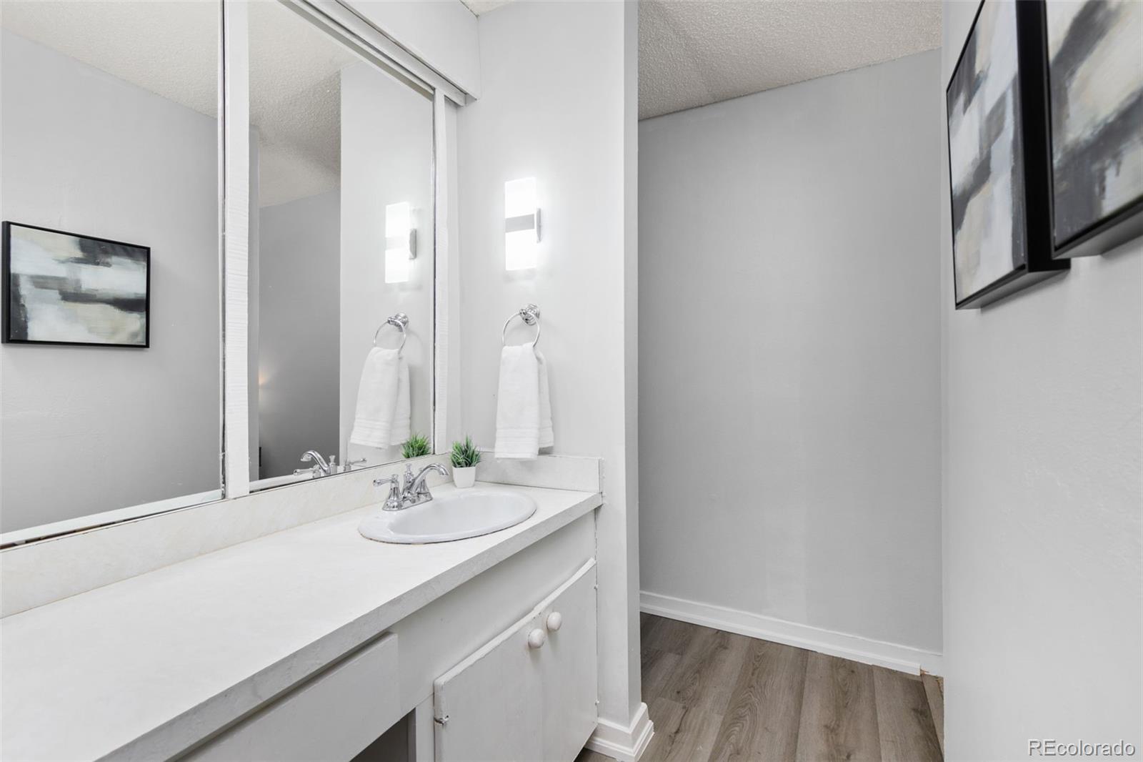 2835 S Monaco Parkway Unit: 4-103