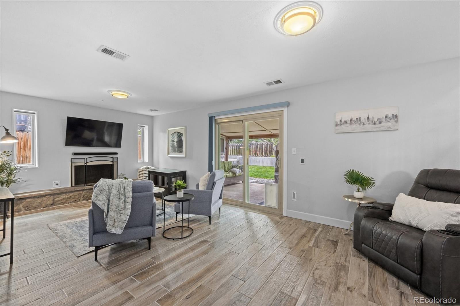 8164 Ammons Way