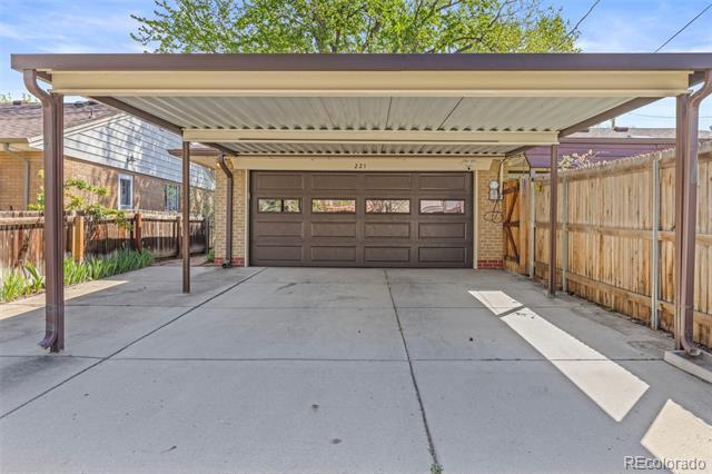 221 Magnolia Street