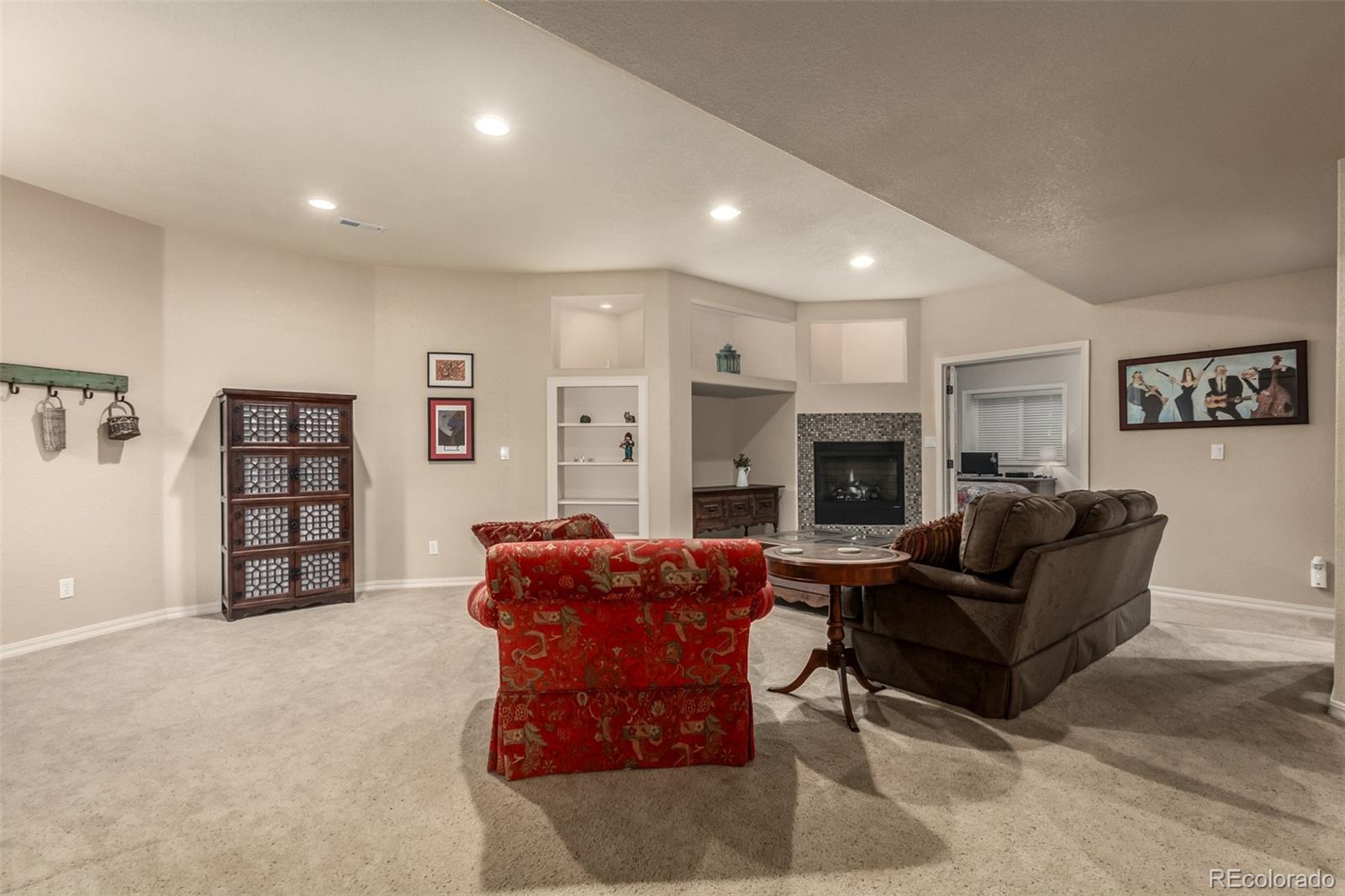 7061 Oak Valley Drive