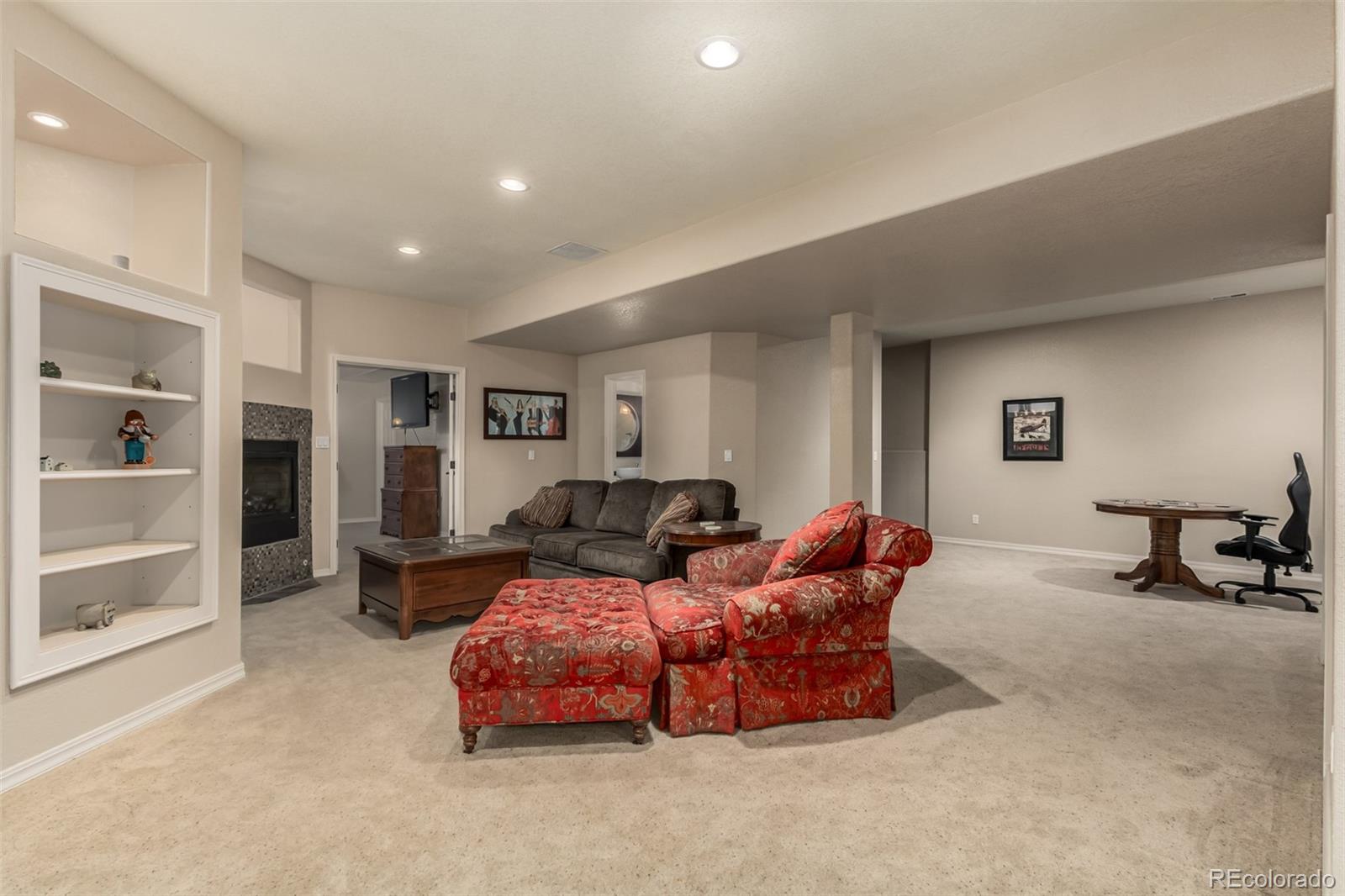 7061 Oak Valley Drive