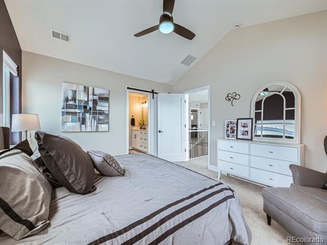 938 Larkspur Lane