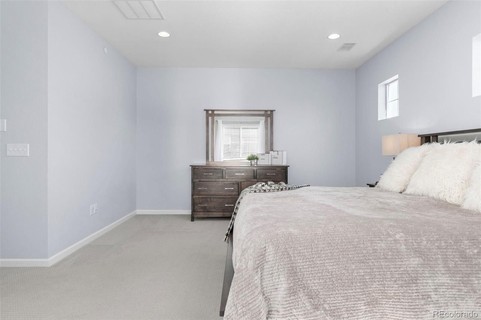 9080 W 100th Way