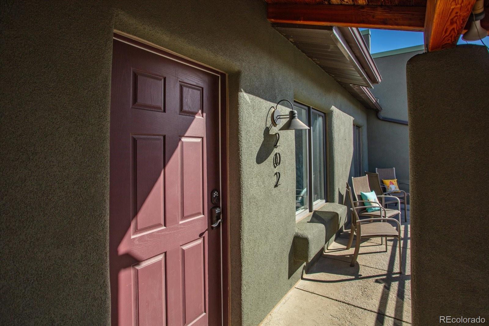 623 Cedar Lane Unit: B202