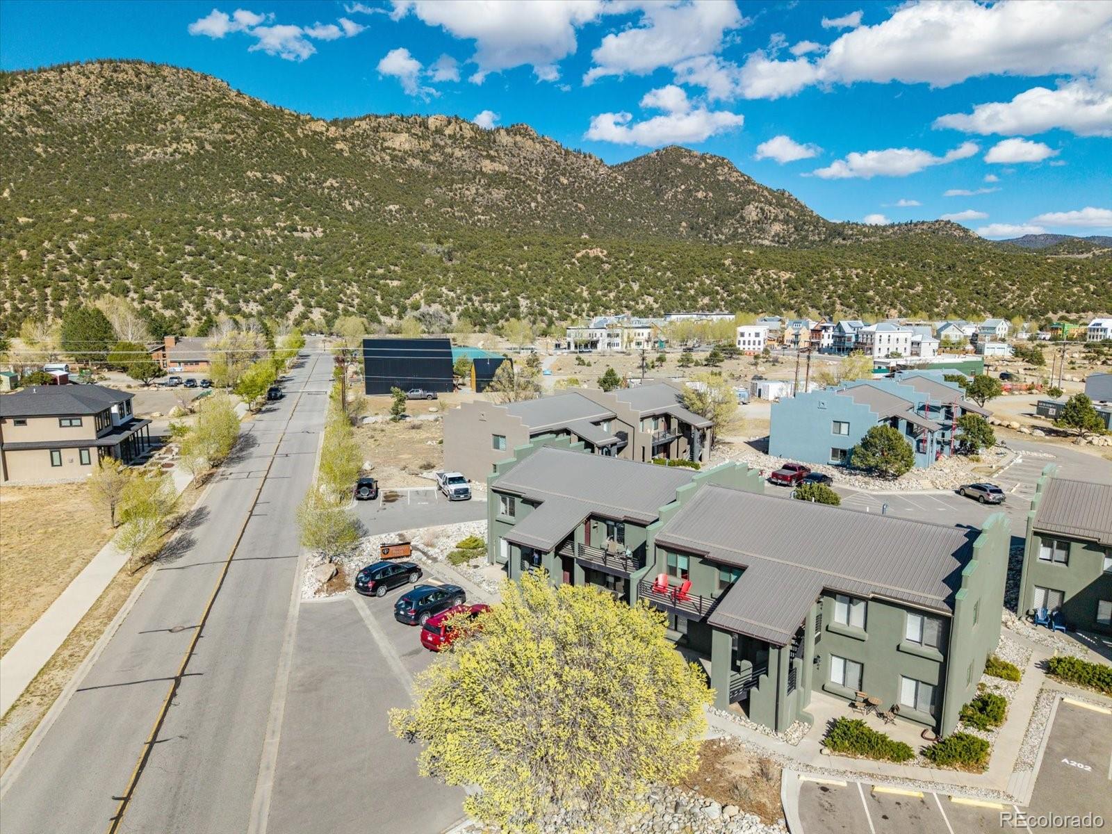 623 Cedar Lane Unit: B202