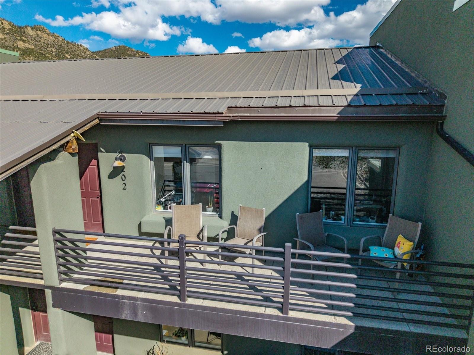 623 Cedar Lane Unit: B202