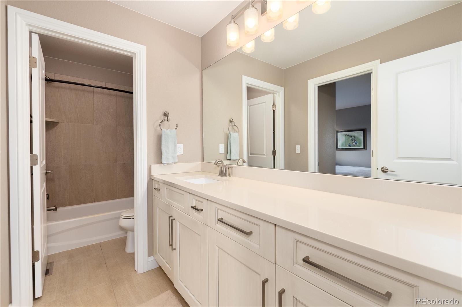 4100 Albion Street Unit: 1605