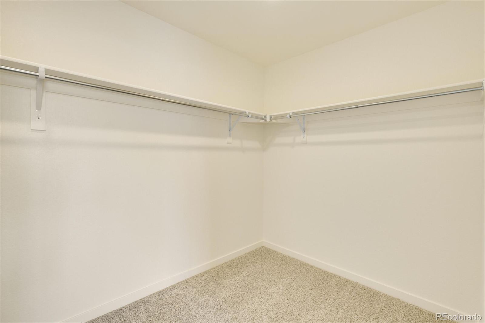 332 Hummingbird Lane