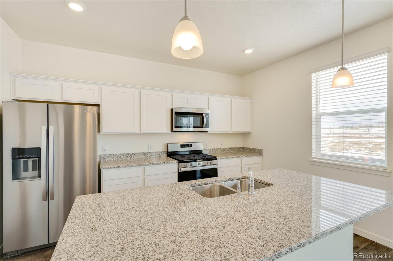 332 Hummingbird Lane