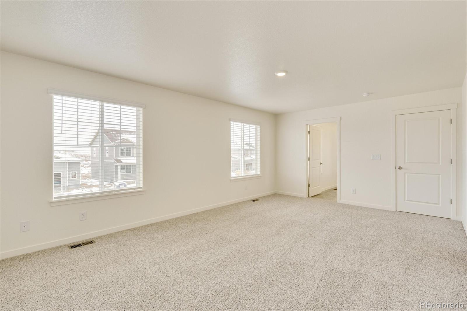 332 Hummingbird Lane