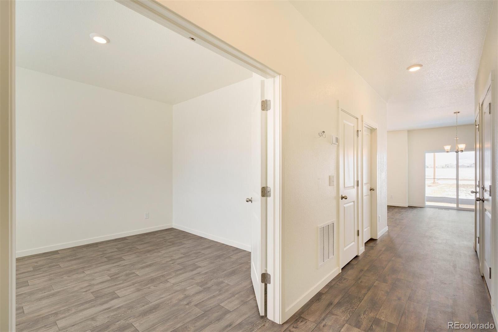 332 Hummingbird Lane