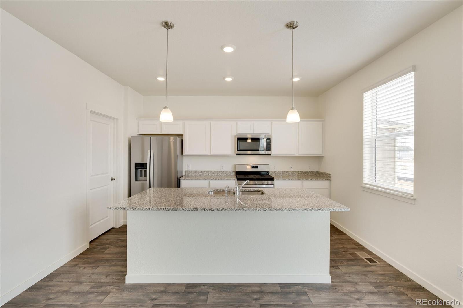 332 Hummingbird Lane