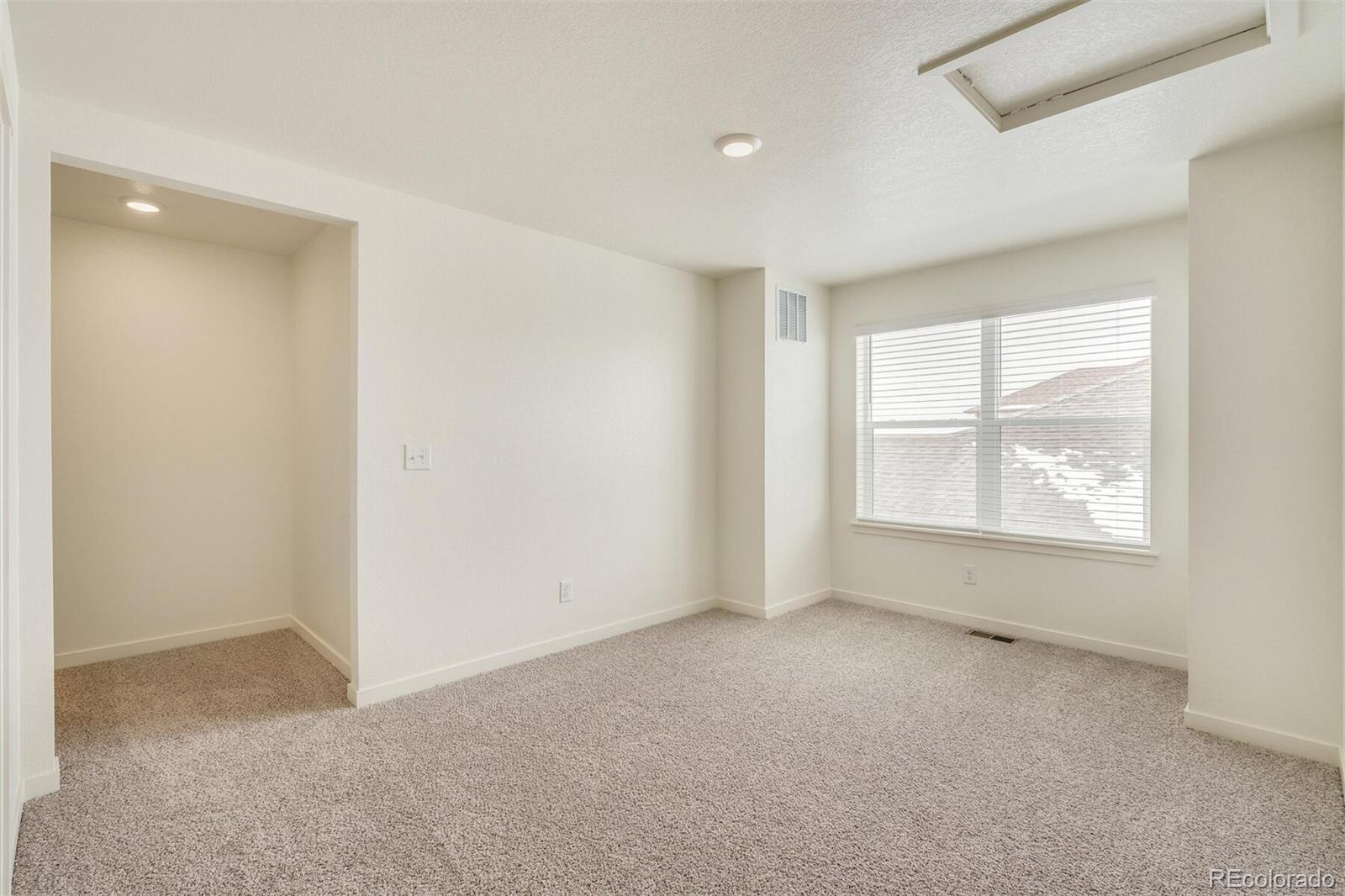 332 Hummingbird Lane