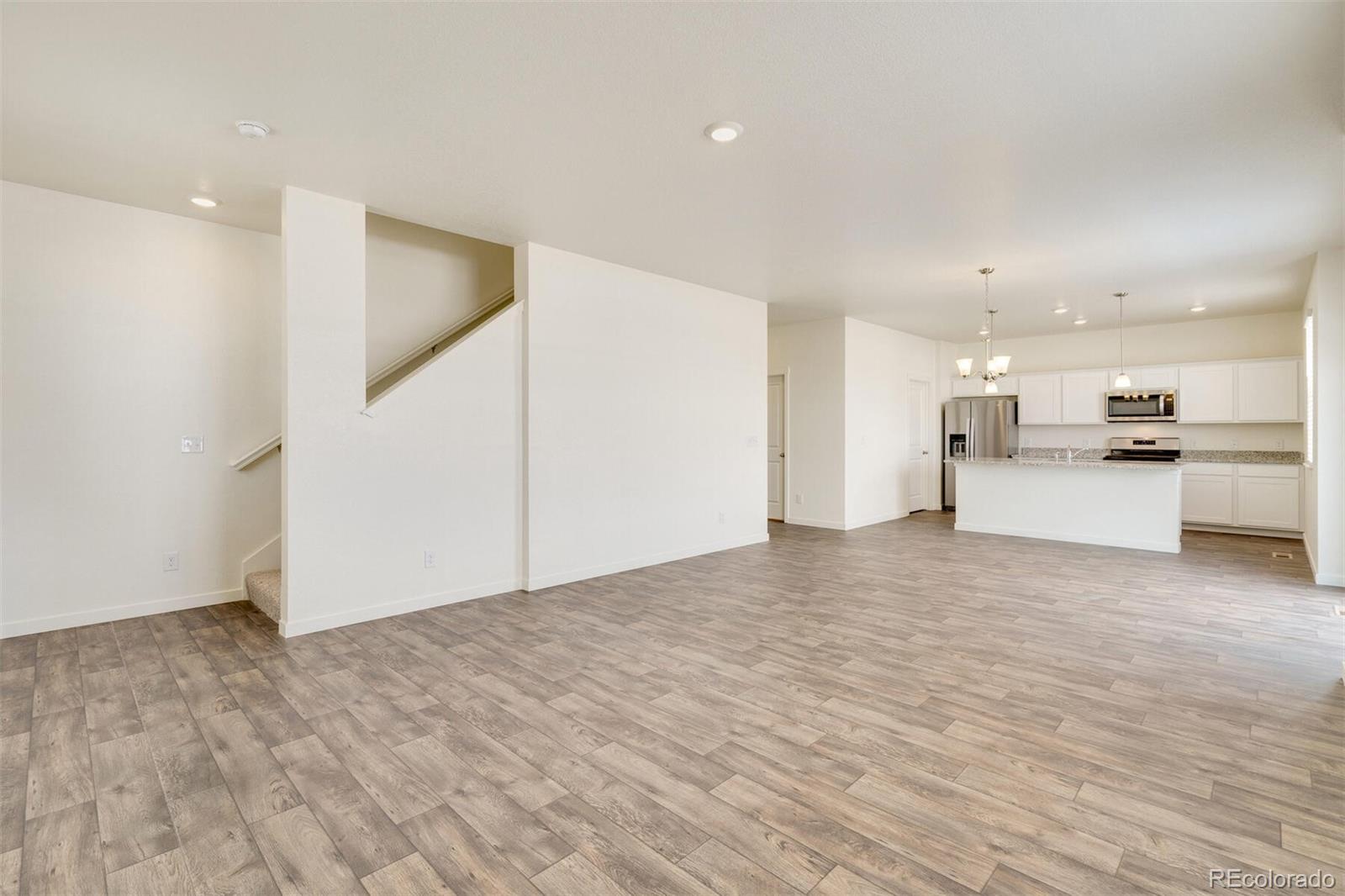 332 Hummingbird Lane