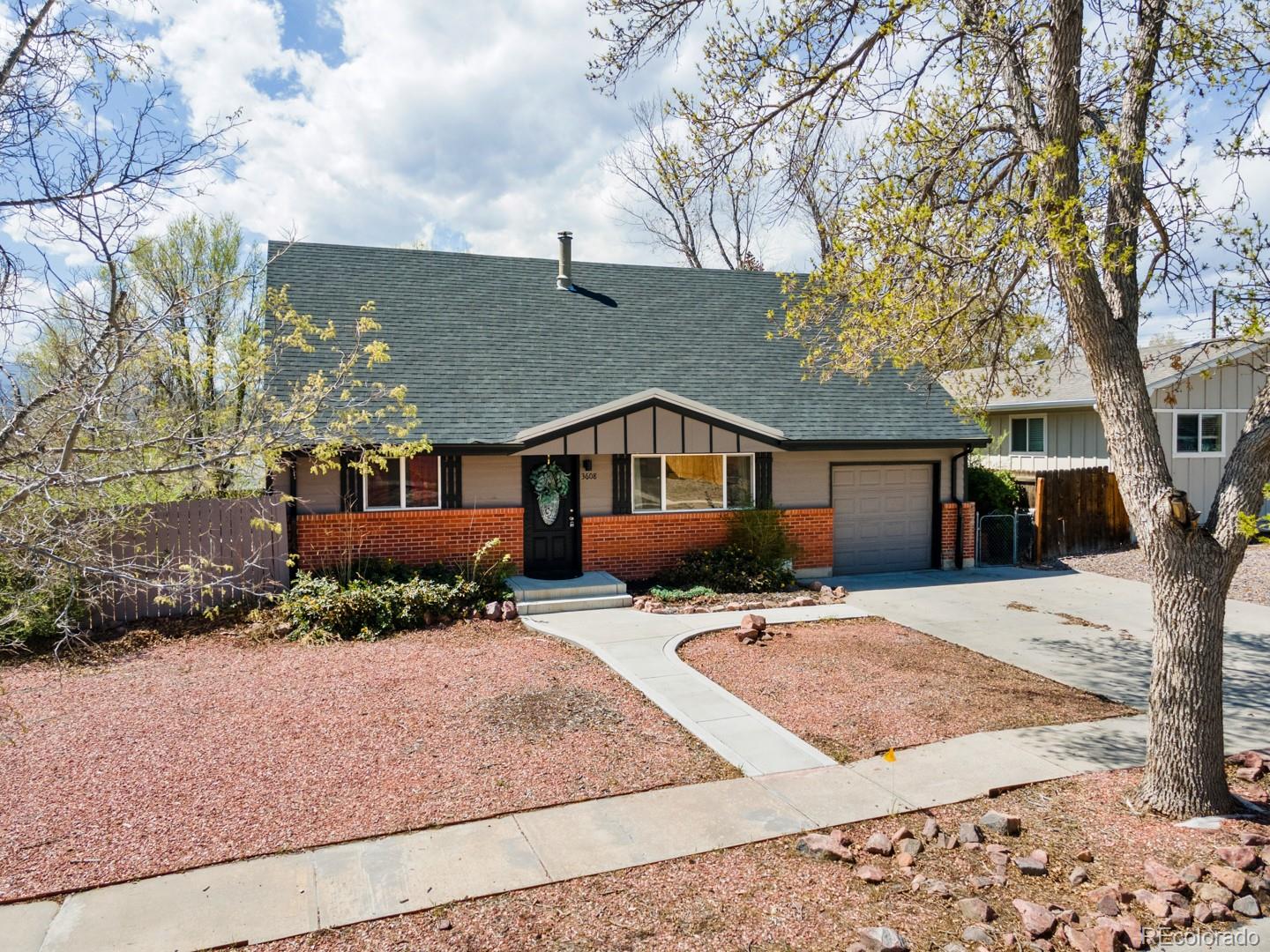 3608 Leeds Lane