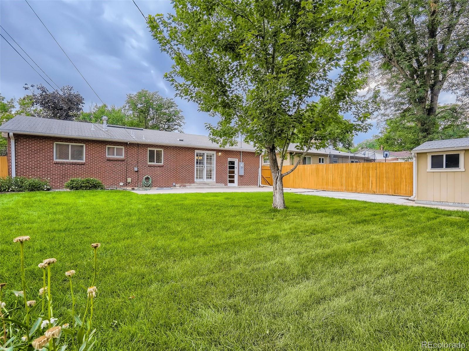 3064 S Zurich Court