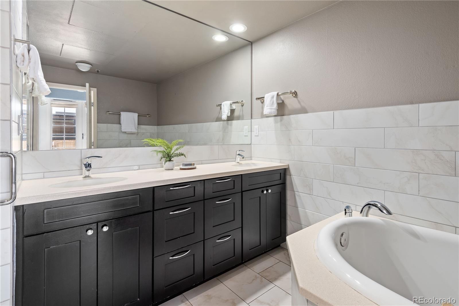 1499 Blake Street Unit: 3L