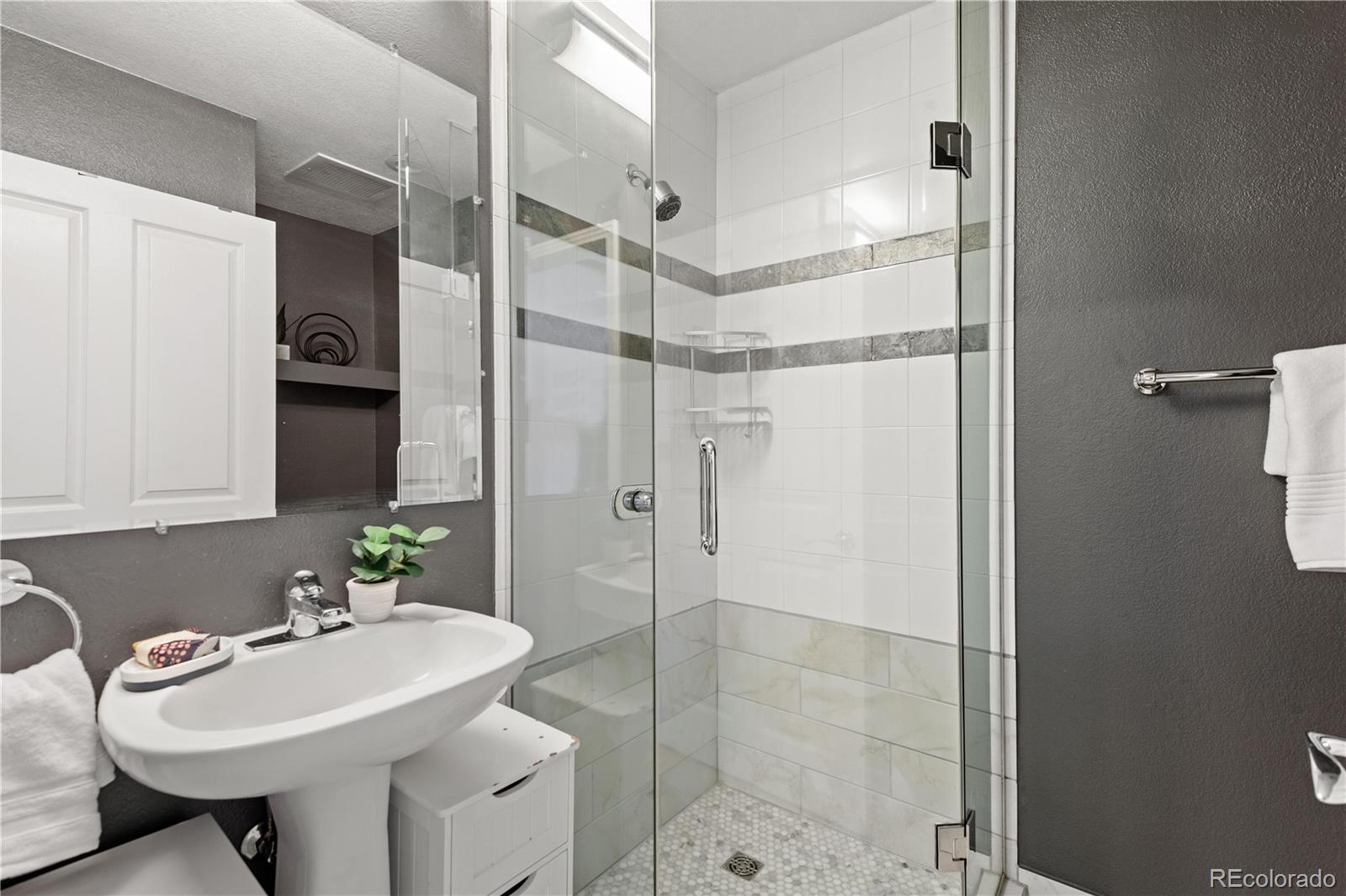 1499 Blake Street Unit: 3L