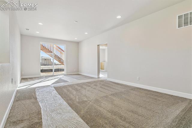 5709 Mammoth Lane