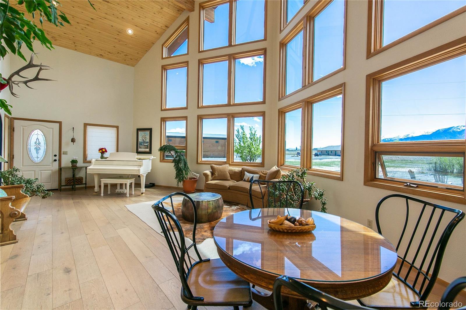 426 S San Juan Avenue