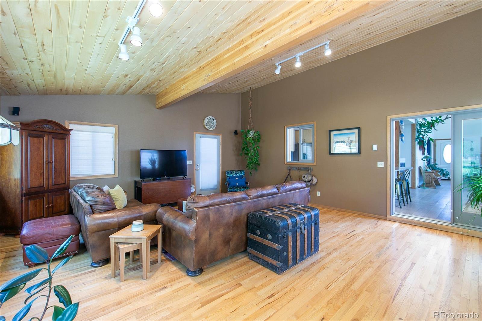 426 S San Juan Avenue