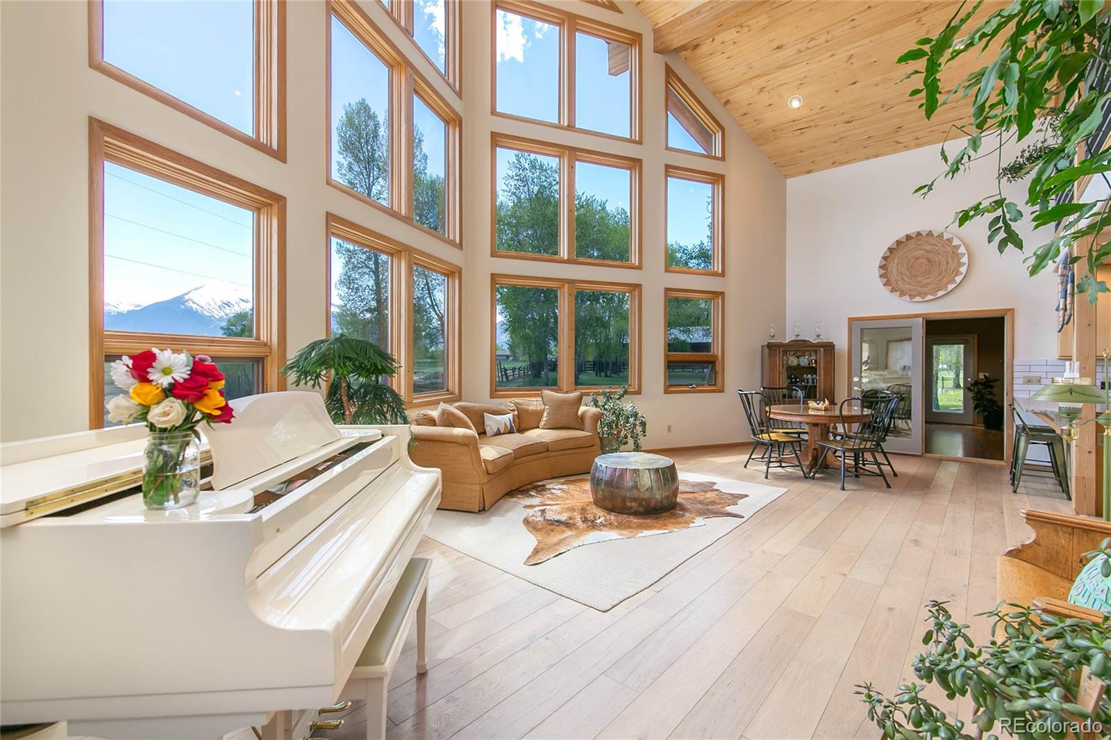 426 S San Juan Avenue