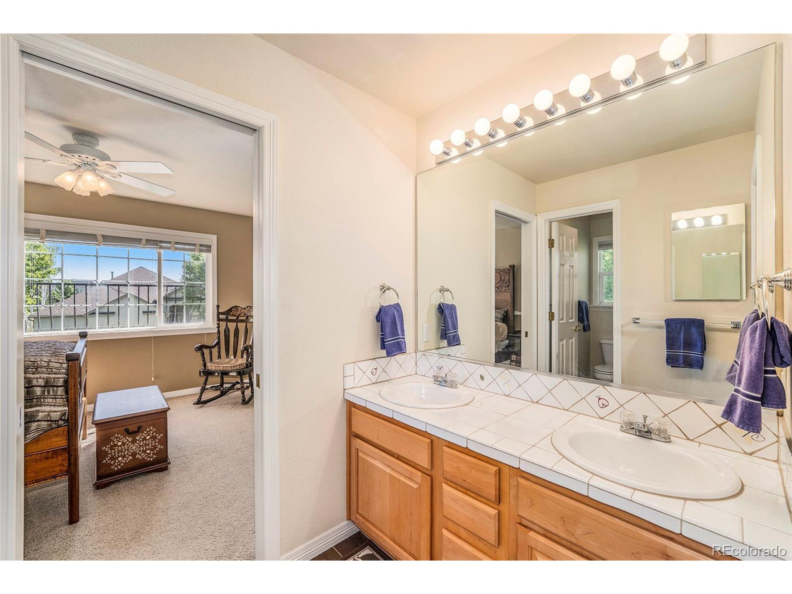 3822 Broadmoor Loop