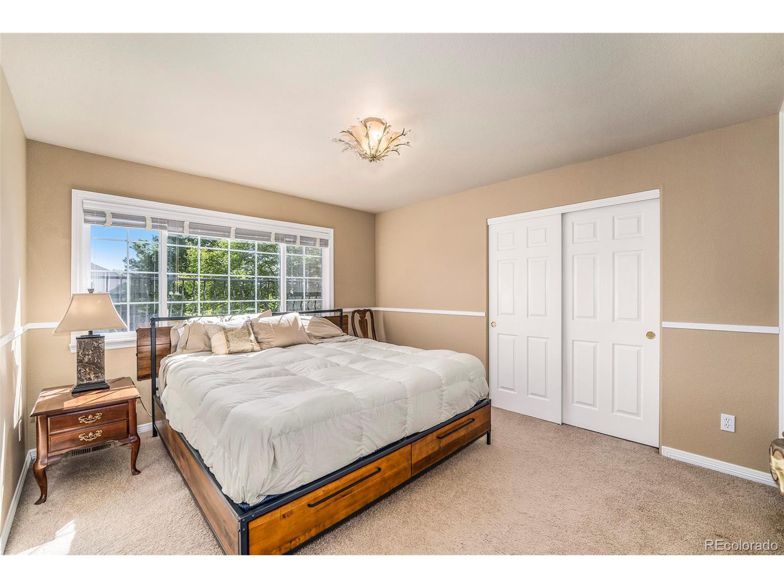 3822 Broadmoor Loop