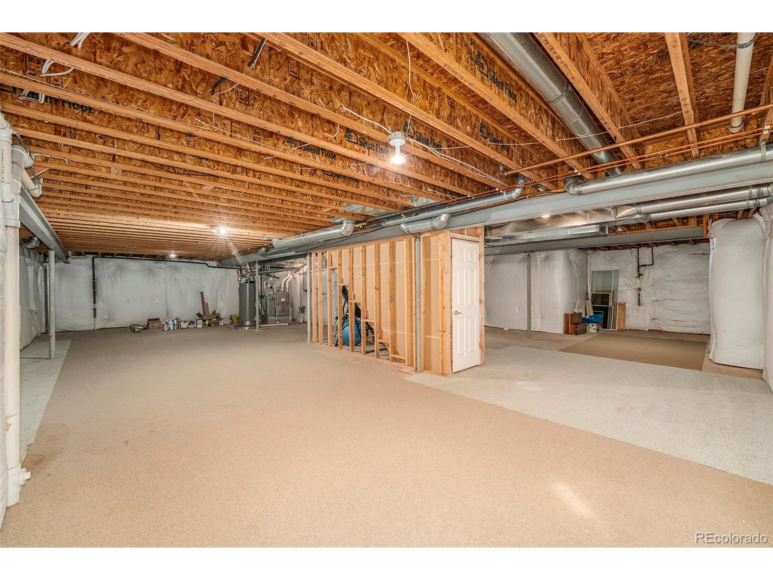 3822 Broadmoor Loop