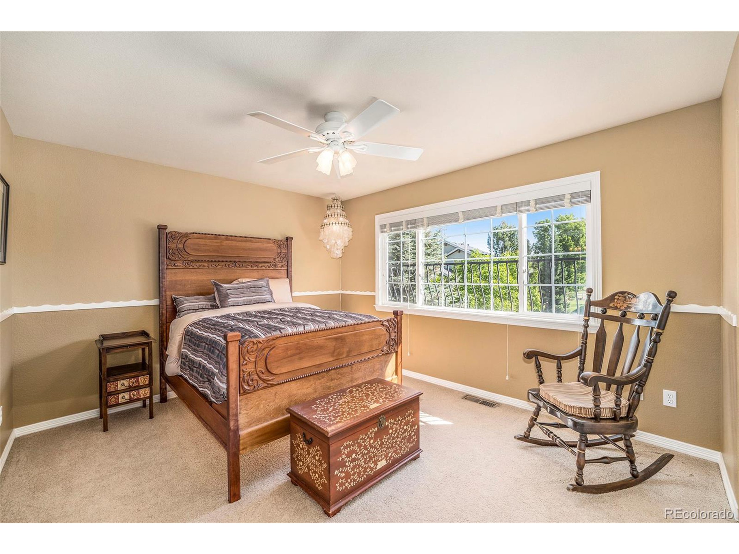 3822 Broadmoor Loop