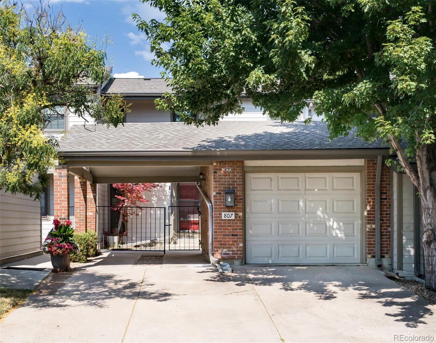 7900 W Layton Avenue Unit: 807