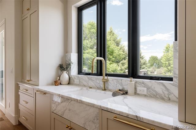 8937 Little Raven Trail