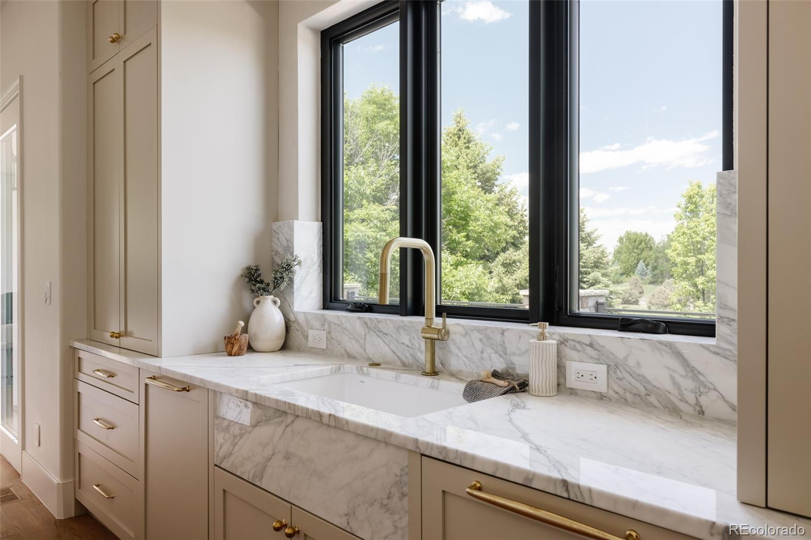 8937 Little Raven Trail