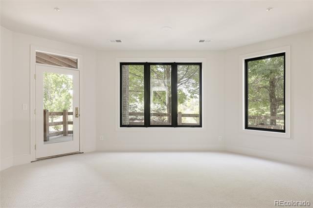 8937 Little Raven Trail