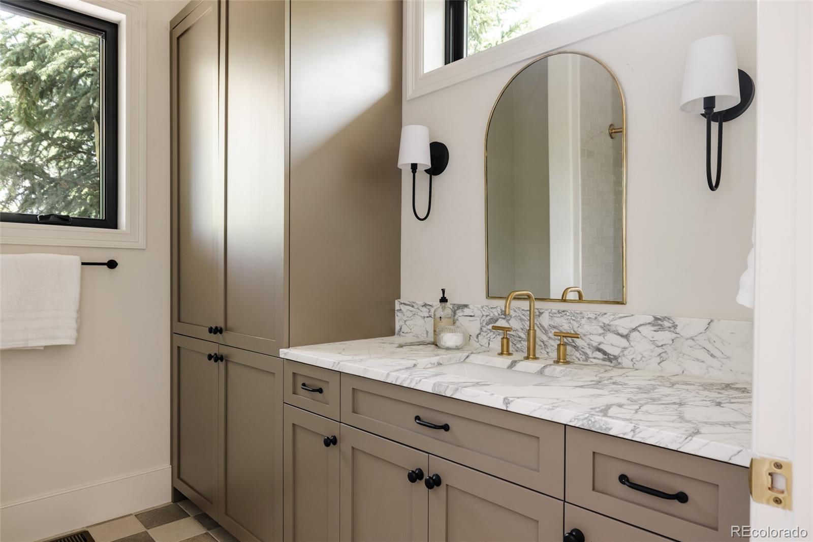 8937 Little Raven Trail