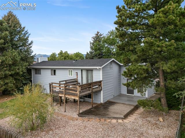 5035 Escapardo Way