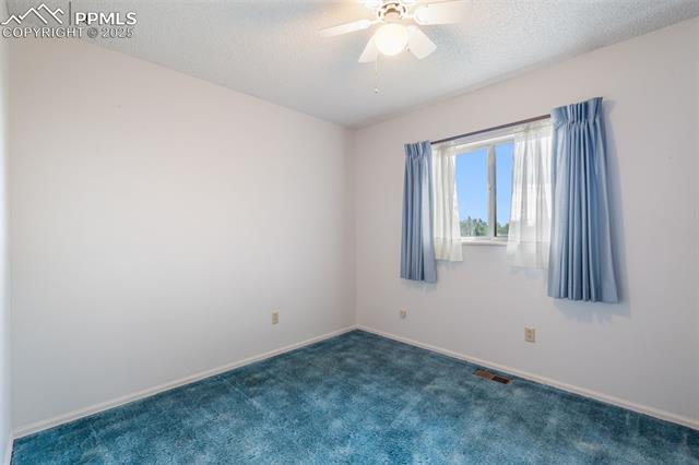 5035 Escapardo Way