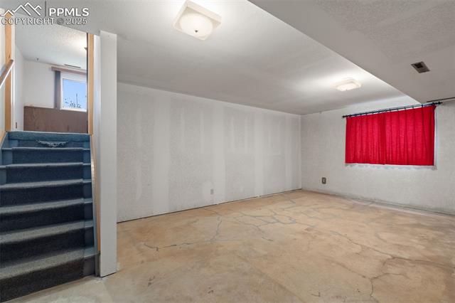 5035 Escapardo Way