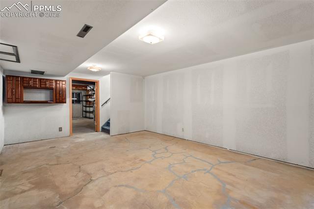 5035 Escapardo Way