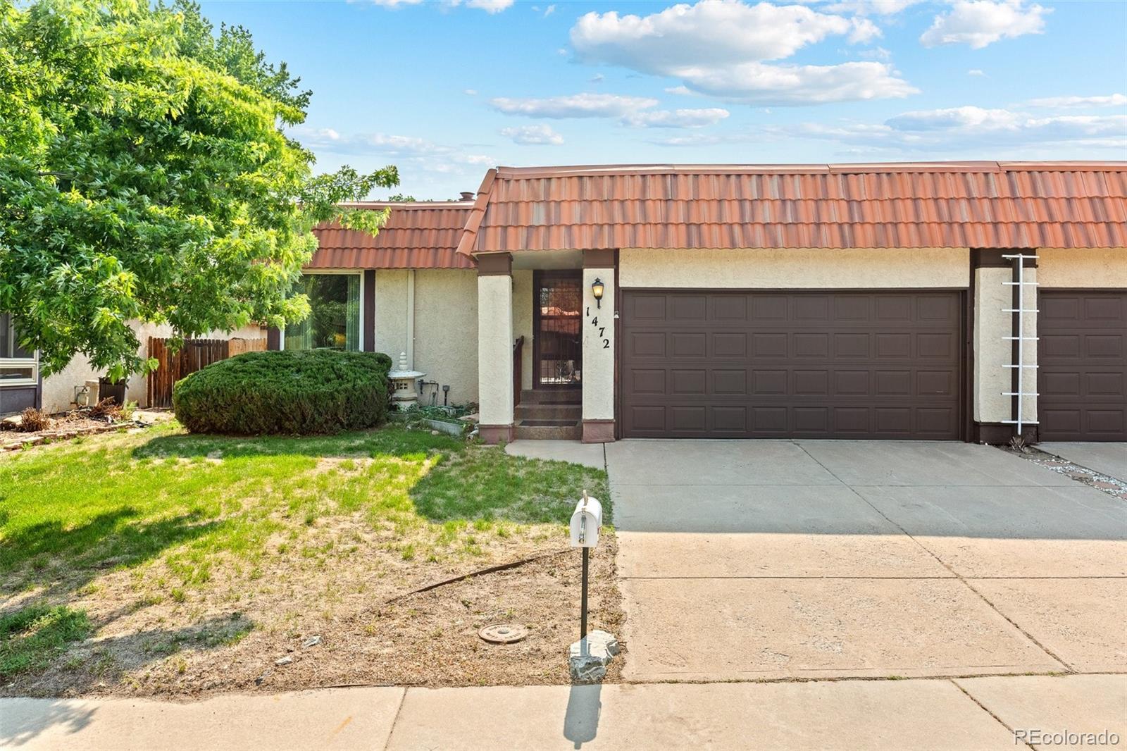 1472 S Salem Way