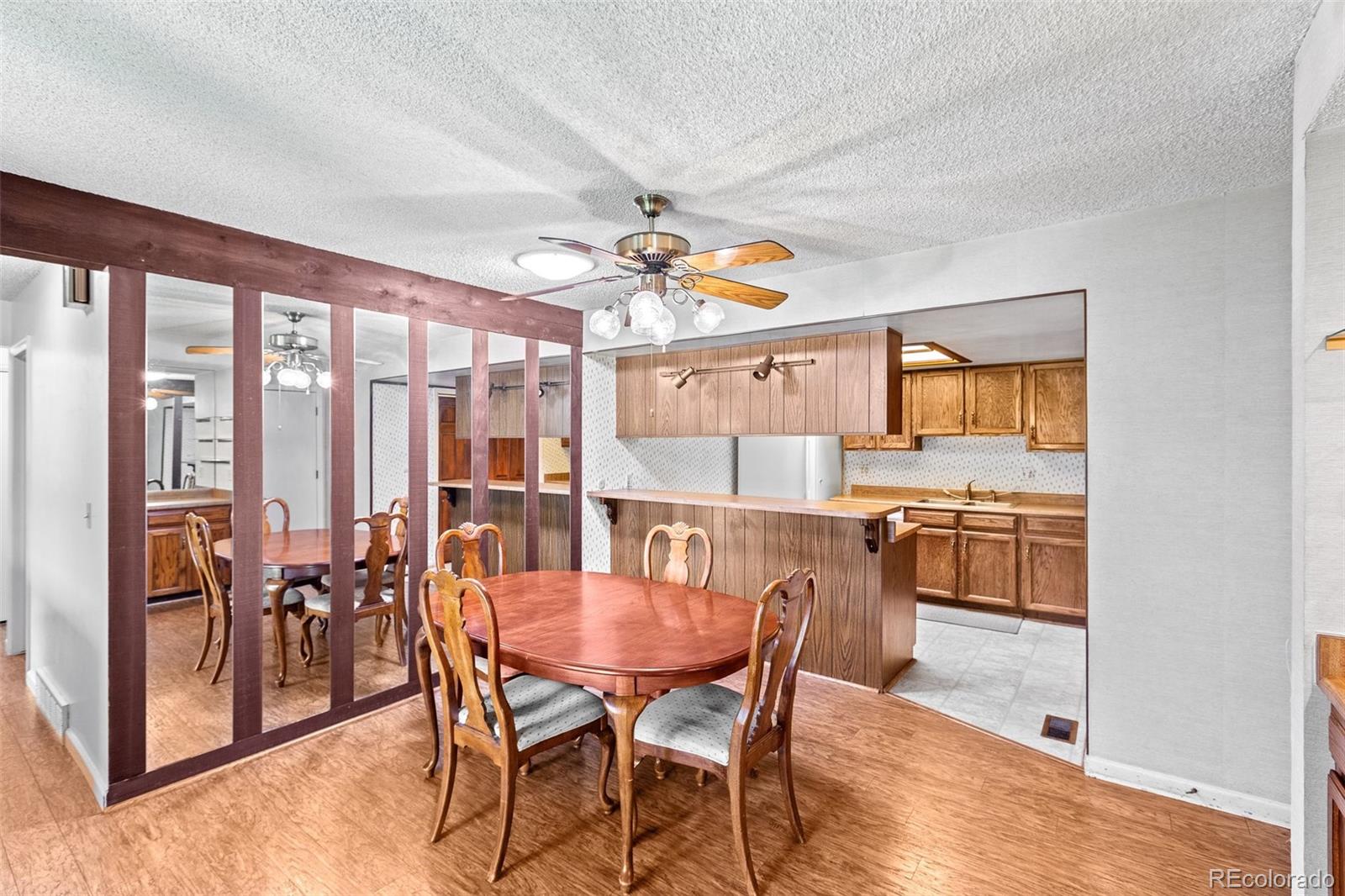 1472 S Salem Way