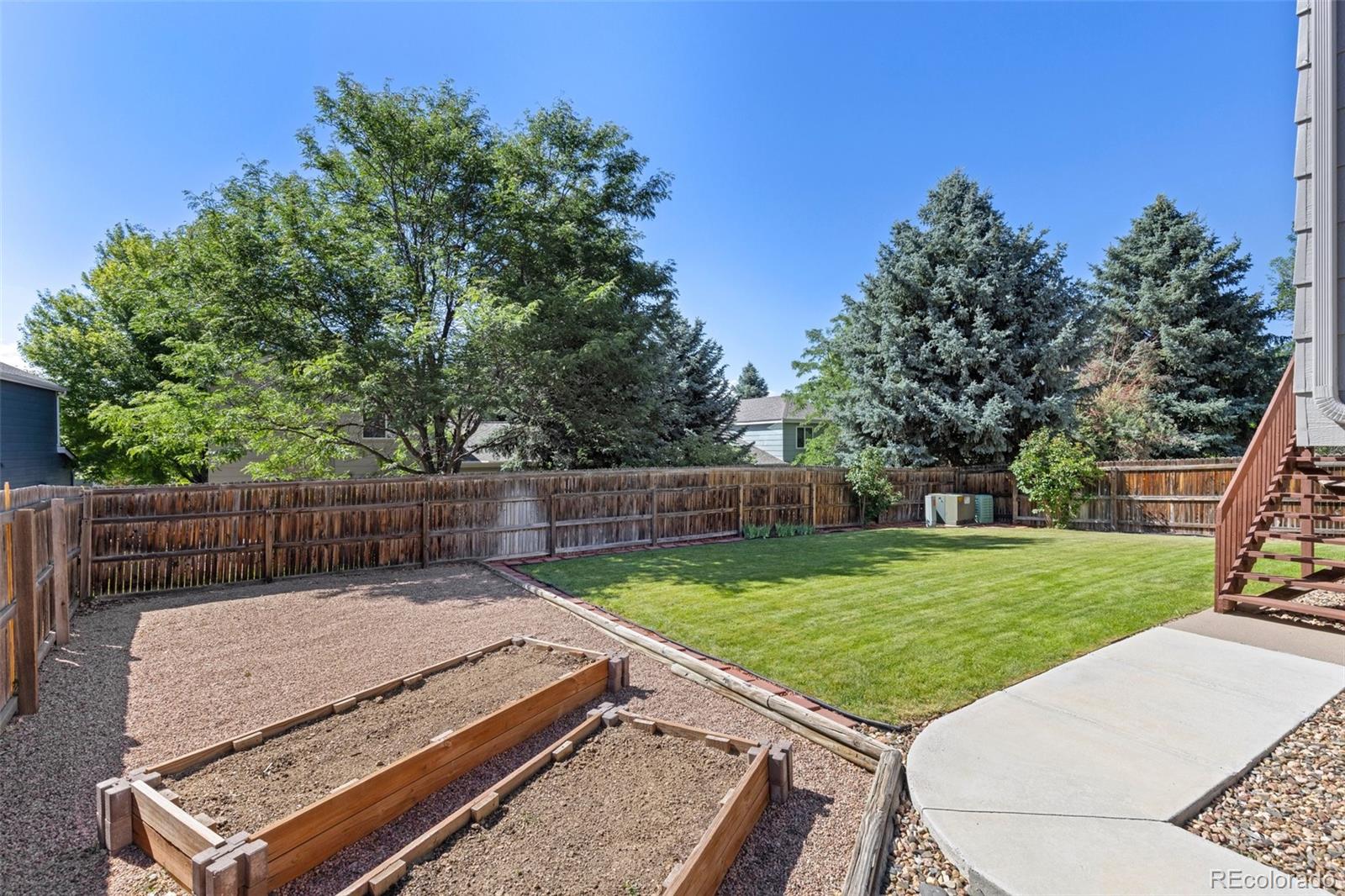21484 E Crestline Lane