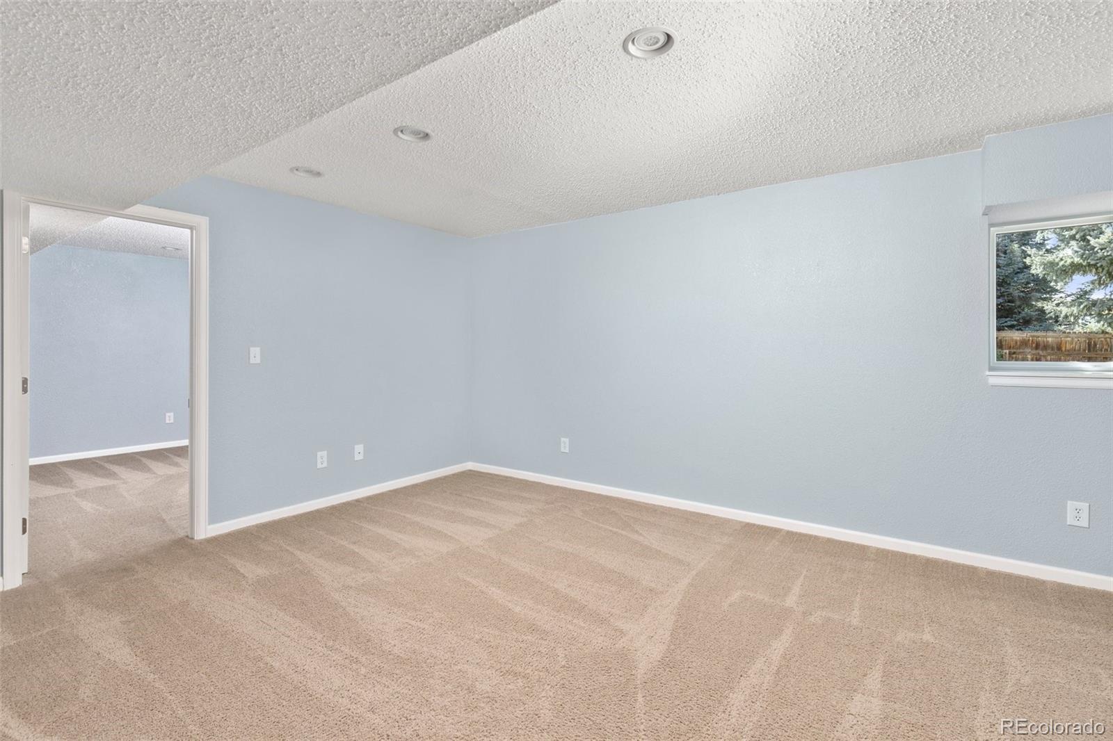 21484 E Crestline Lane