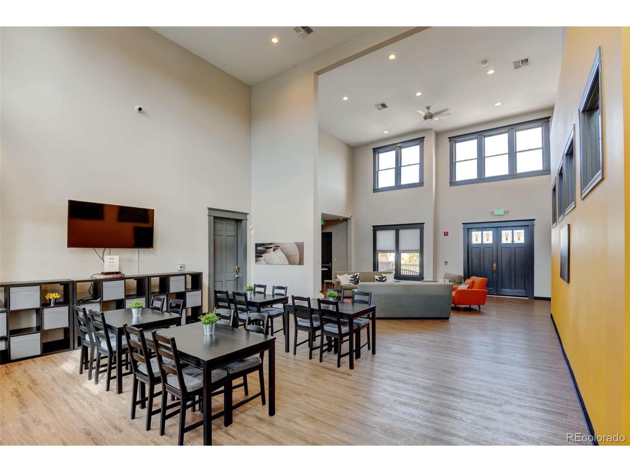 1881 Mallard Dr 3-1881