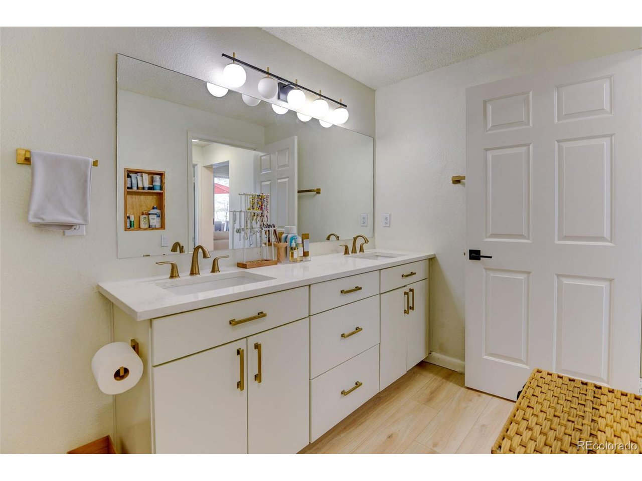 1881 Mallard Dr 3-1881