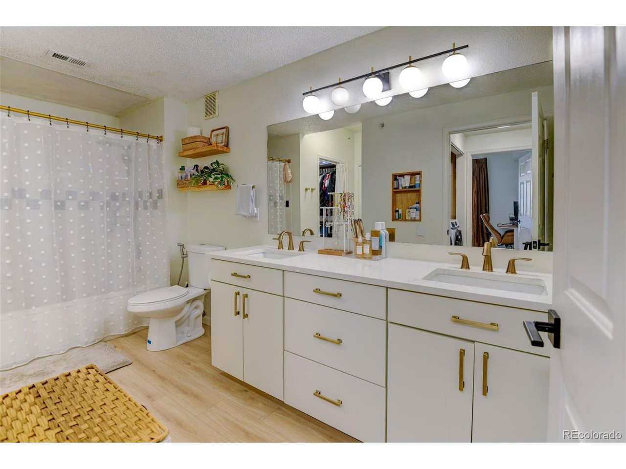 1881 Mallard Dr 3-1881