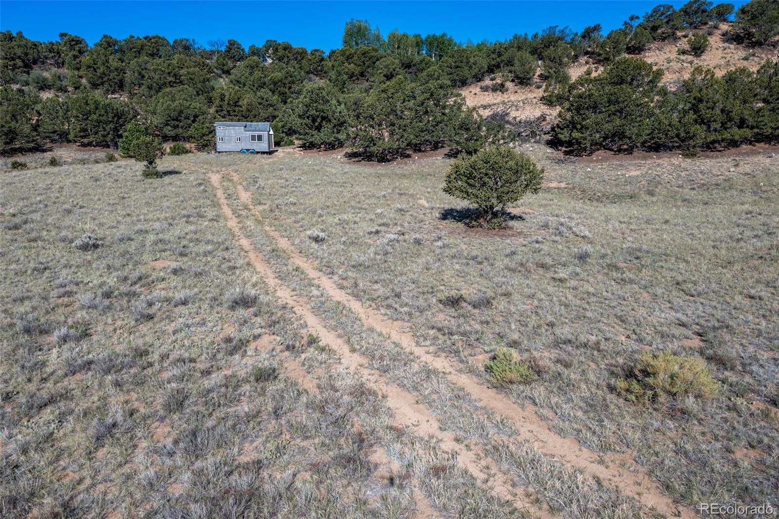 33077 US Highway 24