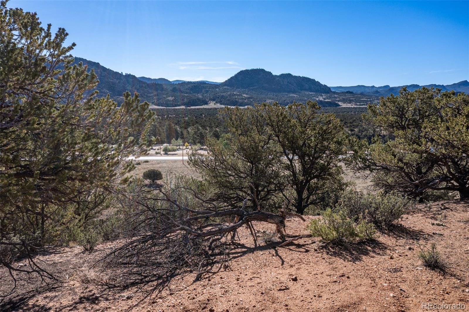 33077 US Highway 24