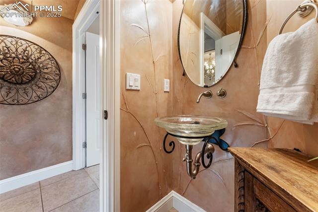 7020 Silver Ponds Heights